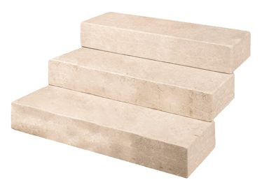 Blocs marches en pierre calcaire Camino Sand avec fond vide
