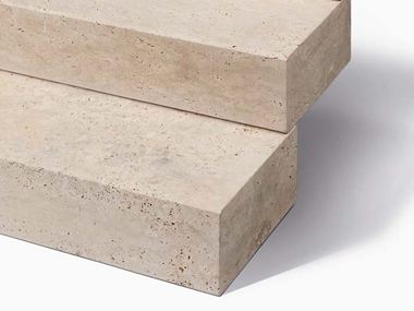 Marches en bloc Travertin Medium Select coupées à dimension