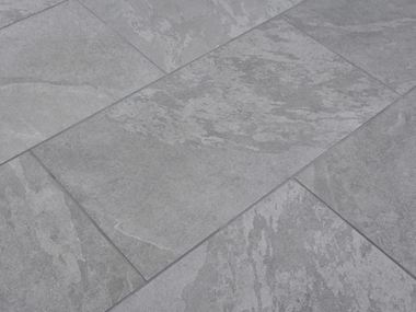 Grès cérame aspect ardoise Alpine Grey, vue diagonale